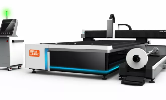 Laser fibre pour découper de la tôles acier, inox, laiton, etc. . entièrement caréné DM 3015 F, Lyon, Diam Laser