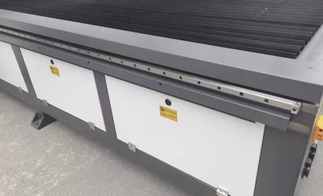 Laser CO.2 100 watts zone de travail 2500 x 1300 mm DM 1325, Lyon, Diam Laser