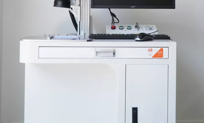 Laser fibre pour graver et découper avec bureau intégré DM 20 F, Lyon, Diam Laser