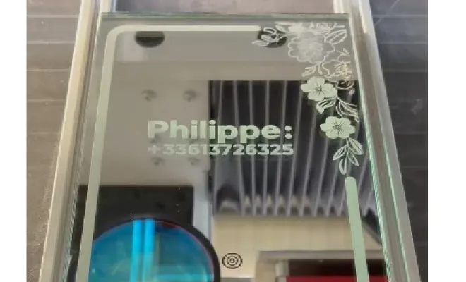 Laser professionnel pour le verre et le miroir : gravure, sablage, découpe et perçage de haute précision, Lyon, Diam Laser
