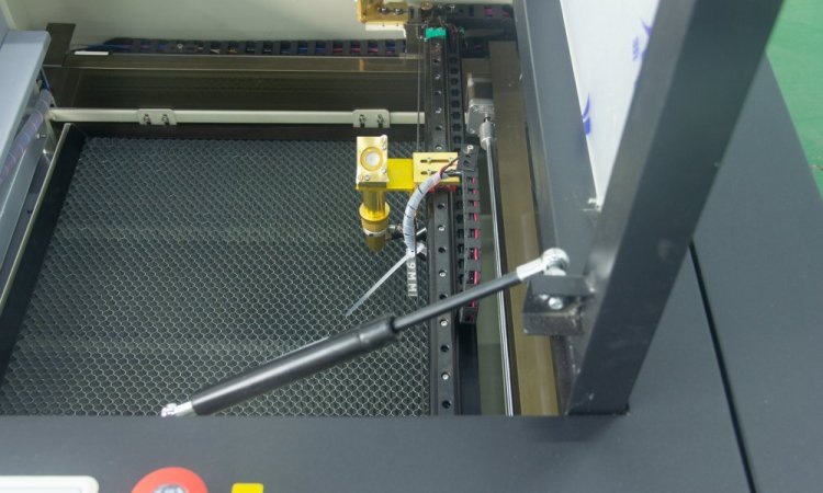 DIAM Laser, machine laser CO2  light de découpe et gravure nouveau design